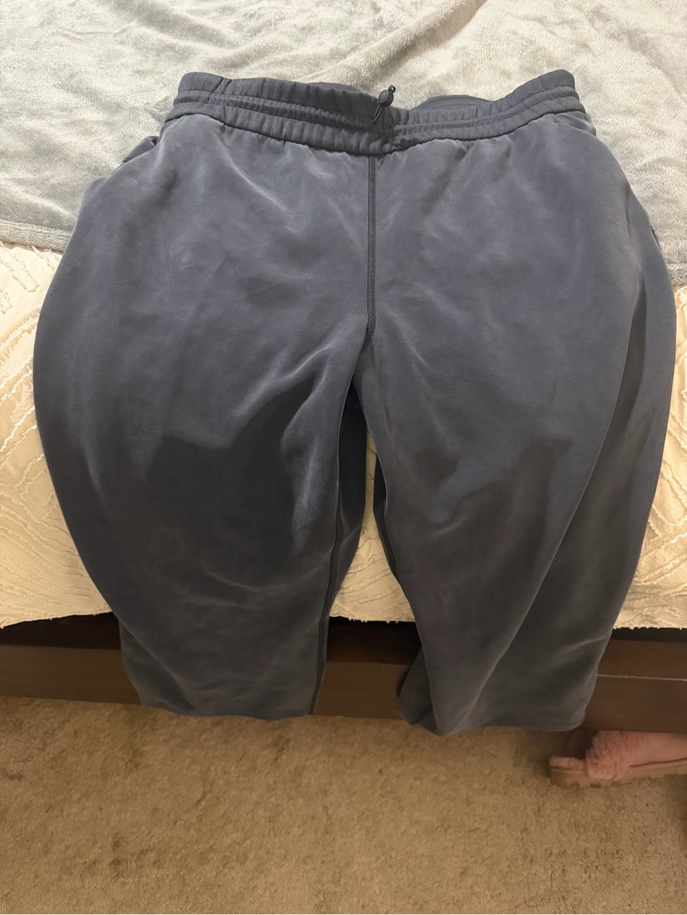 Lululemon softstreme wide leg crops